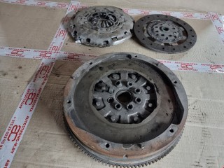 Маховик, ориг. номер 7701478942, Renault Laguna 2005-2007