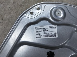 Стеклоподъемник электрический задний правый, ориг. номер 834812R010, Hyundai i30 2007-2010