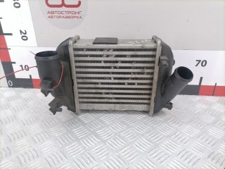 Интеркулер Audi A4 2000-2006