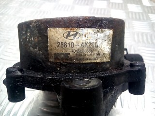 Насос вакуумный, ориг. номер 28810-4X200, Kia Carnival 2006-2014