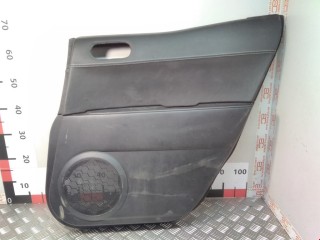Обшивка двери задней правой (дверная карта) Mazda CX7 2006-2009