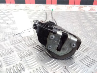 Замок двери задней правой, ориг. номер 690500D070, Toyota Yaris 2005-2009