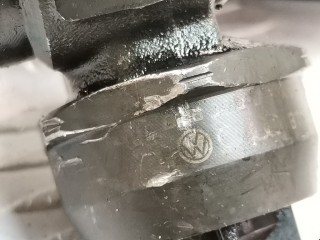 Форсунка, ориг. номер 038130073AG, 0414720215, Volkswagen Golf 2003-2009