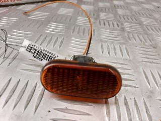 Повторитель передний левый, ориг. номер 7700822136, Renault Scenic 1999-2003