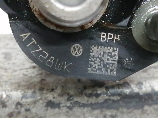 Форсунка, ориг. номер 0445116030, 03L130277, Volkswagen Passat 2005-2010