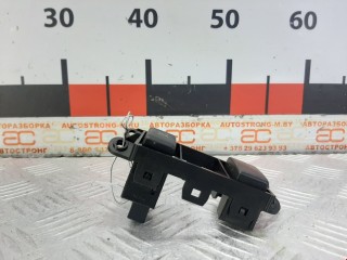 Кнопка антипробуксовочной системы (ABS/ESP), ориг. номер 251465Z000, Nissan Armada 2003-2007