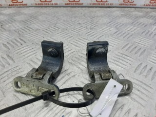 Петля крышки багажника Volkswagen Passat 2000-2005