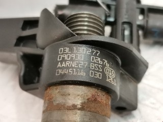 Форсунка, ориг. номер 0445116030, 03L130277, Volkswagen Passat 2005-2010