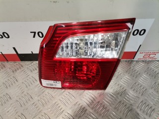 Фонарь крышки багажника правый Mazda 626 1997-1999