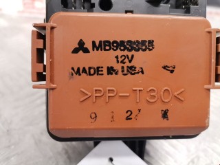 Блок реле, ориг. номер MB953355, MR318826, Mitsubishi Space Star 1998-2002