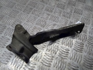 Петля капота правая Kia Sorento 2002-2006