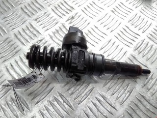 Форсунка Audi A4 2000-2006
