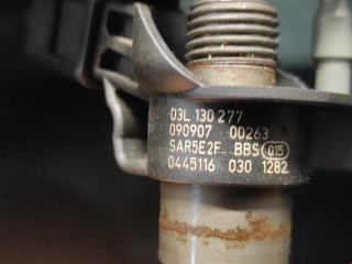 Форсунка, ориг. номер 0445116030, 03L130277, Volkswagen Passat 2005-2010