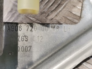 Стеклоподъемник передний левый, ориг. номер A9067200046, A9067200046LH, Mercedes Sprinter 2006-2014