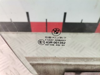 Стекло двери передней правой, ориг. номер 51328169014, BMW 3 E36 1997-2000