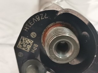 Форсунка, ориг. номер 0445116030, 03L130277, Skoda Superb 2006-2008