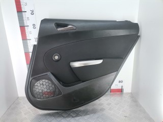 Обшивка двери задней правой (дверная карта) Opel Astra 2006-2014
