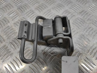 Петля двери задней правой Volkswagen Passat 2000-2005