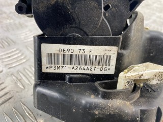 Замок двери задней левой, ориг. номер DE9073310G, Mazda 2 2003-2005