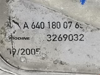Теплообменник масляного фильтра, ориг. номер A6401800765, Mercedes A W169 2004-2008