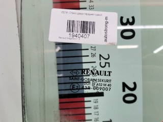 Стекло двери передней правой Renault Megane 2006-2009