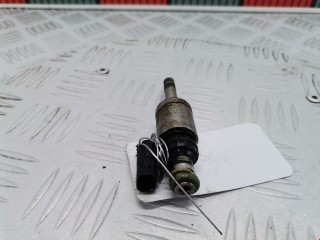 Форсунка, ориг. номер DM5G-9F593-AA, Ford Fiesta 2008-2013