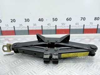 Домкрат, ориг. номер 091110D010, Toyota Yaris 2003-2005