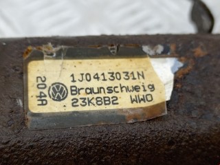 Стойка передняя правая, ориг. номер 1J0413031N, Audi A3 1996-2000