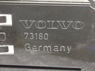 Рамка под магнитолу, ориг. номер 30613736, 30616974, Volvo S40 1995-2000