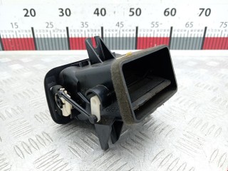 Дефлектор обдува салона, ориг. номер 687612F000, Nissan Primera 1999-2002