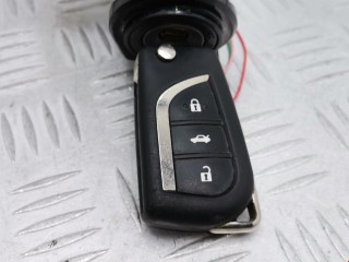 Замок зажигания, ориг. номер 6905705100, 450200203, Toyota Avensis 2011-2015