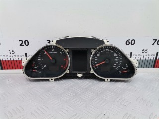 Щиток приборов (приборная панель) Audi A6 2004-2008