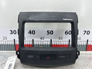 Кнопка аварийной сигнализации, ориг. номер 8002A541XA, Citroen C-Crosser 2007-2013