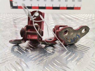 Петля двери задней правой, ориг. номер 6875004010, Toyota Venza 2012-2017