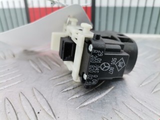 Кнопка стеклоподъемника, ориг. номер A2038200210, 501807, Mercedes C W203 2000-2004