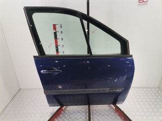 Дверь передняя правая Renault Scenic 2003-2006