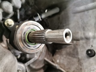 КПП механическая (МКПП) 6-ступенчатая, ориг. номер 7701717853, ND0008, Renault Scenic 2003-2006