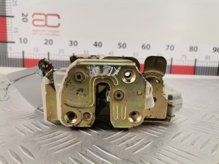 Замок двери передней правой Nissan Primera 1996-2000