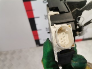 Замок двери задней правой, ориг. номер LR013380, FQM500100, Land Rover Range Rover 2002-2005