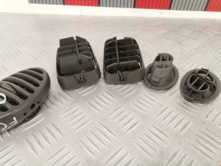 Дефлектор обдува салона, ориг. номер 7701048201, Renault Scenic 1999-2003