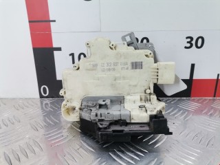 Замок двери передней правой, ориг. номер 3C2837016A, Volkswagen Passat 2005-2010