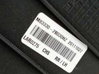 Обшивка двери задней левой (дверная карта), ориг. номер 833322B010, Hyundai Santa Fe 2004-2012