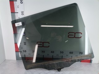 Стекло двери задней правой Hyundai Santa Fe 2004-2012