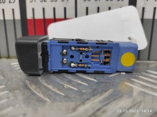 Кнопка подогрева сидений, ориг. номер 202002862, Hyundai Sonata 2001-2013