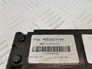 Усилитель антенны, ориг. номер 6561T2, 41152912A, Peugeot 407 2004-2008