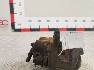 Суппорт передний левый, ориг. номер 26291AC032, Subaru Impreza 1996-2000