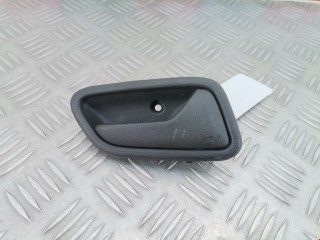 Ручка внутренняя передняя правая Suzuki Liana 2001-2004