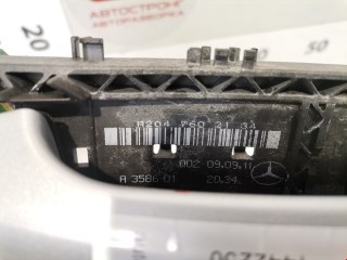 Ручка наружная передняя левая, ориг. номер A2047600170, A2047602134, Mercedes E W212 2009-2013