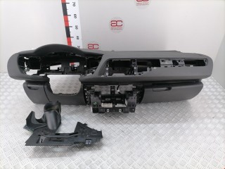Панель передняя салона (торпедо) Citroen C5 2007-2017