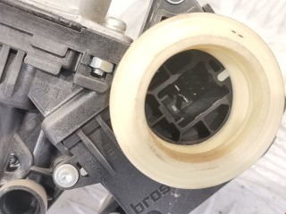 Стеклоподъемник передний левый, ориг. номер 698200D041, Toyota Yaris 2005-2009